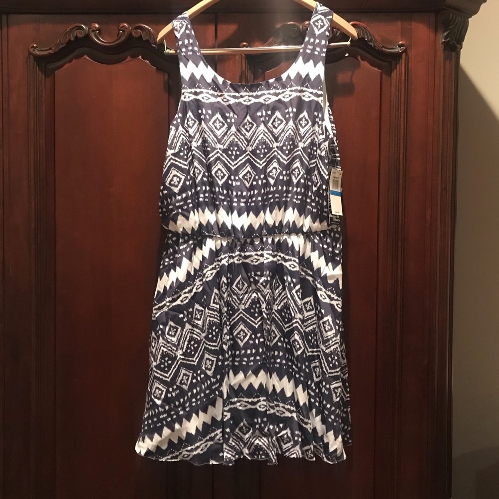 NWT Sequin Hearts Navy Blue & white dress